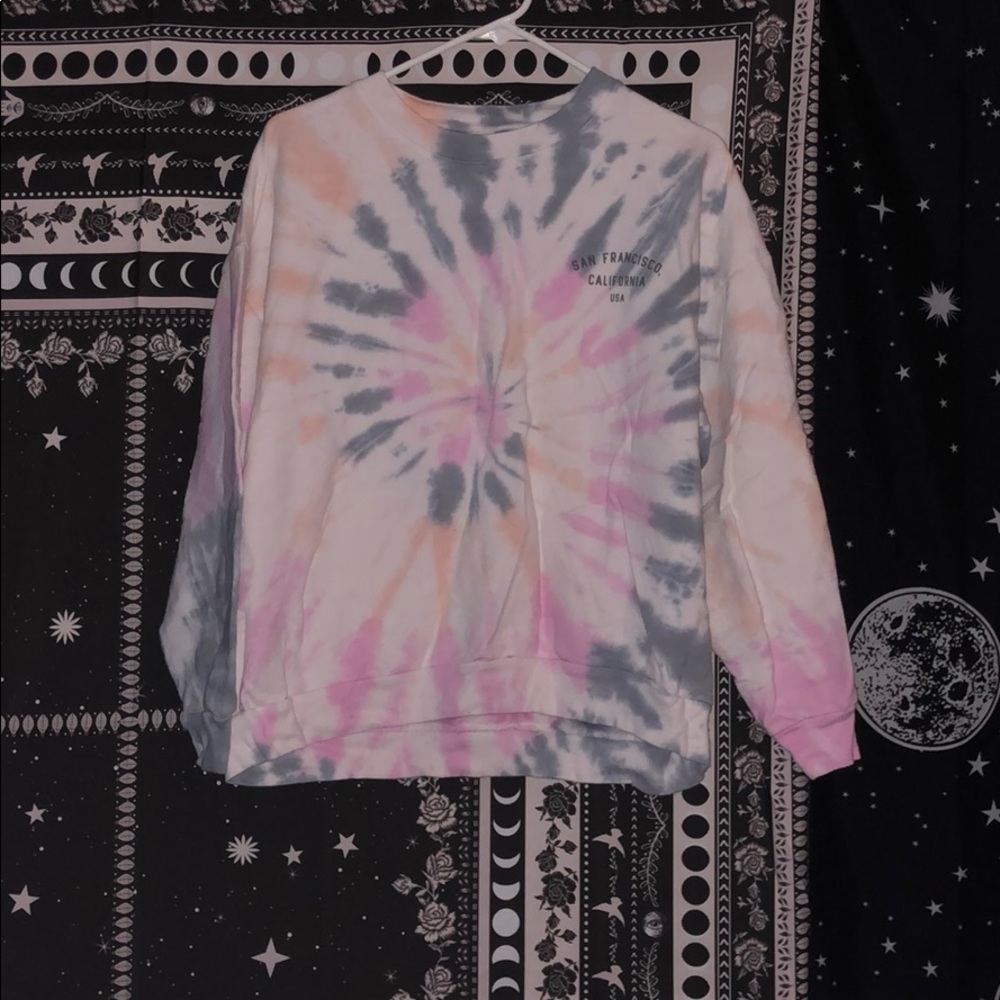 tye dye crew neck !